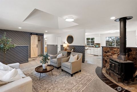 3725 107th Street NW Gig Harbor WA 98332