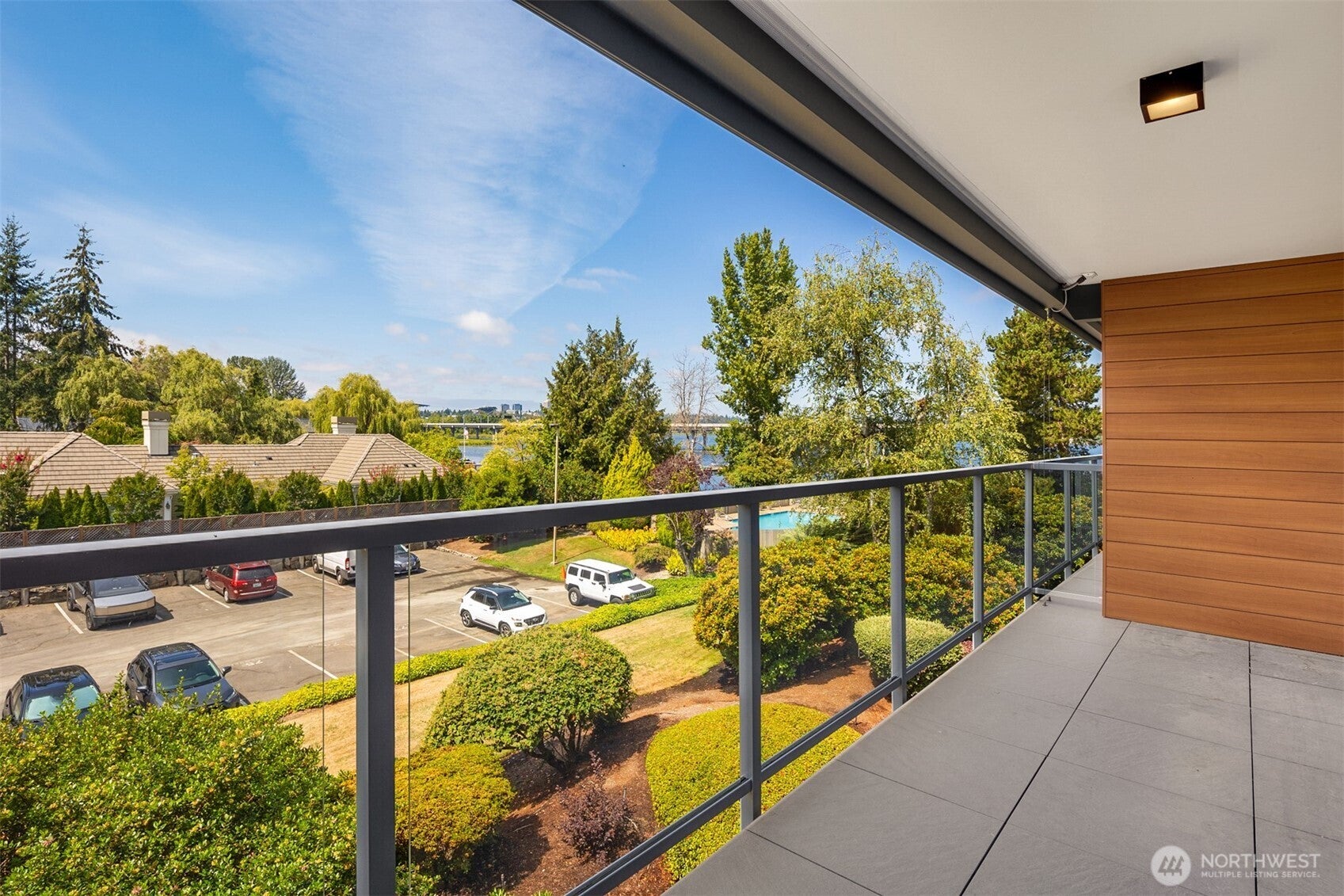 2501 Canterbury Lane E 320