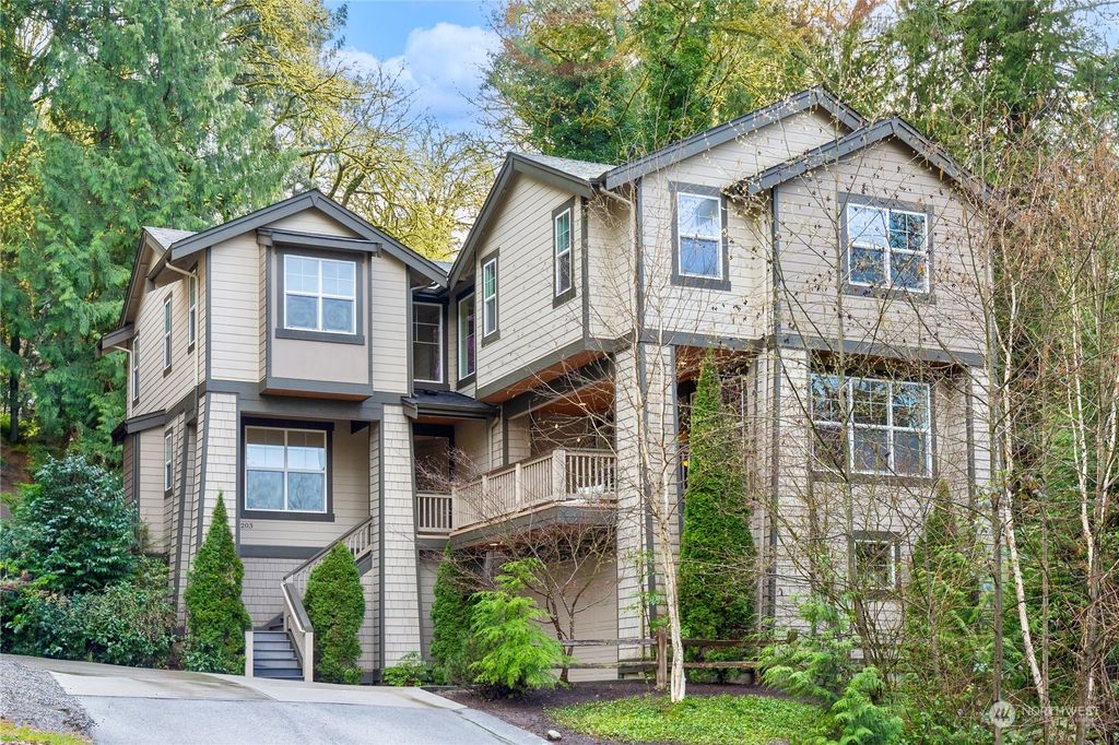 Photo of 8203 NE 169th Street, Kenmore, WA 98028 (MLS # 2225231)