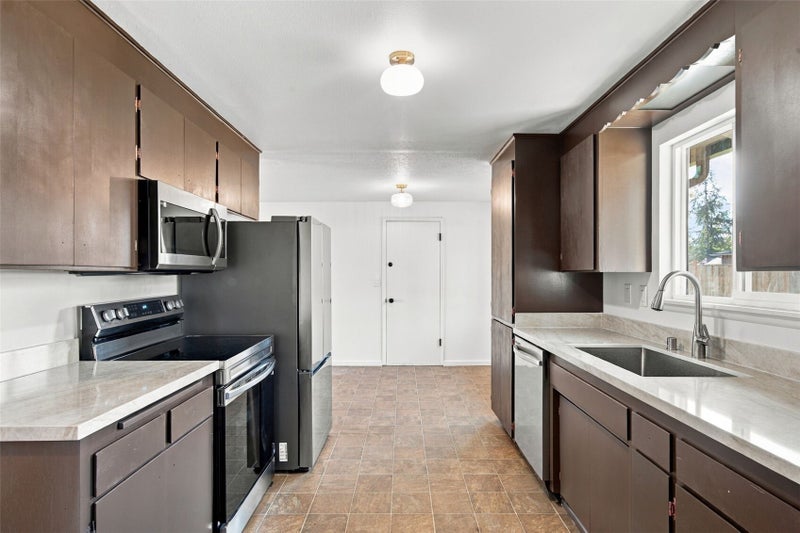 19402 Twinkle Drive E
