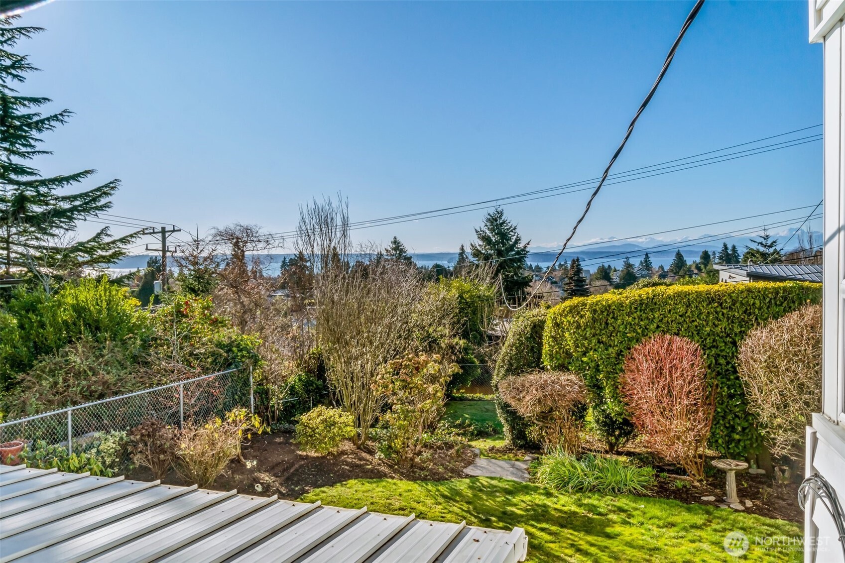 Seattle, Washington 98126, United States, 3 Bedrooms Bedrooms, ,2 BathroomsBathrooms,Residential,Pending,2099