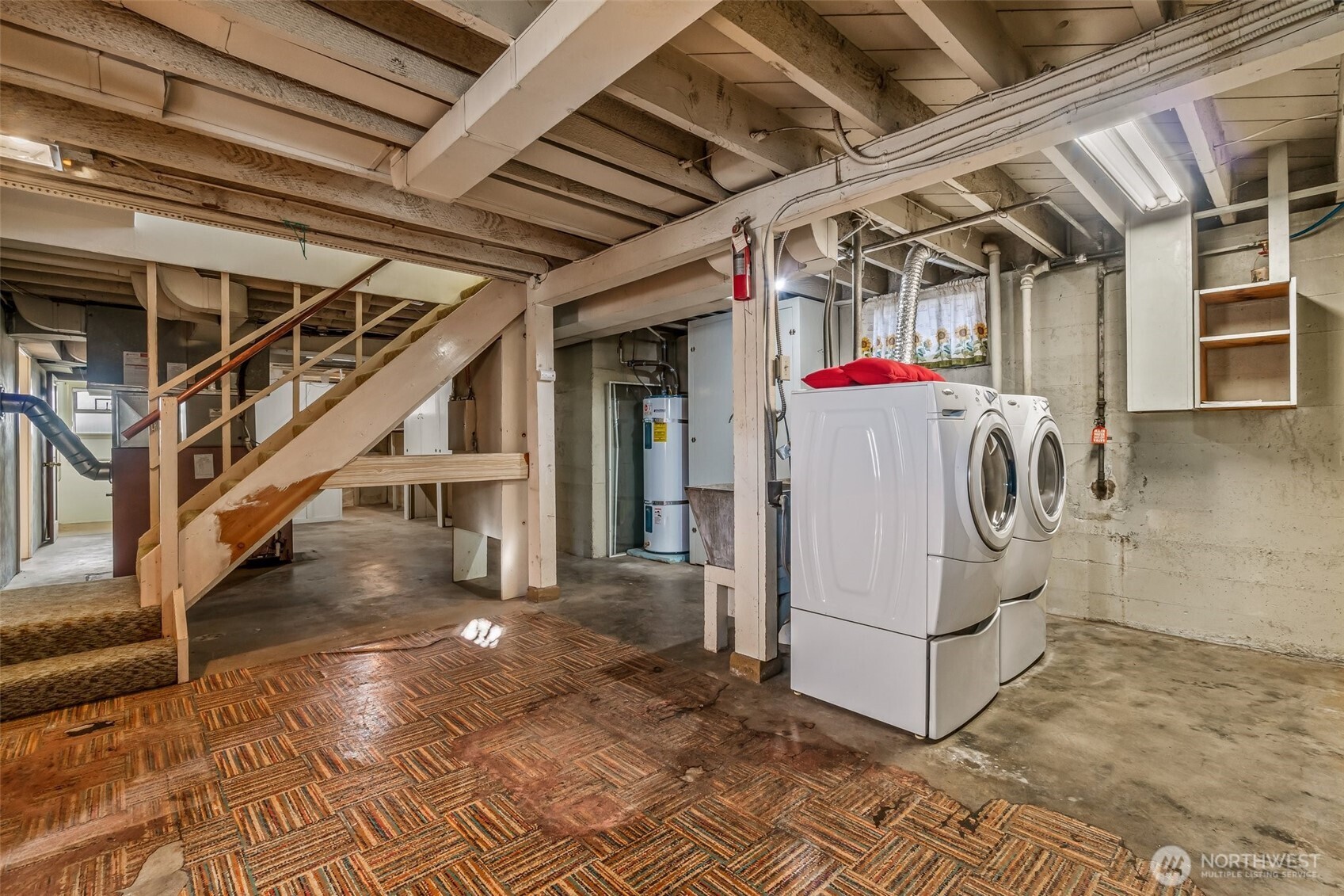 Seattle, Washington 98126, United States, 3 Bedrooms Bedrooms, ,2 BathroomsBathrooms,Residential,Pending,2099