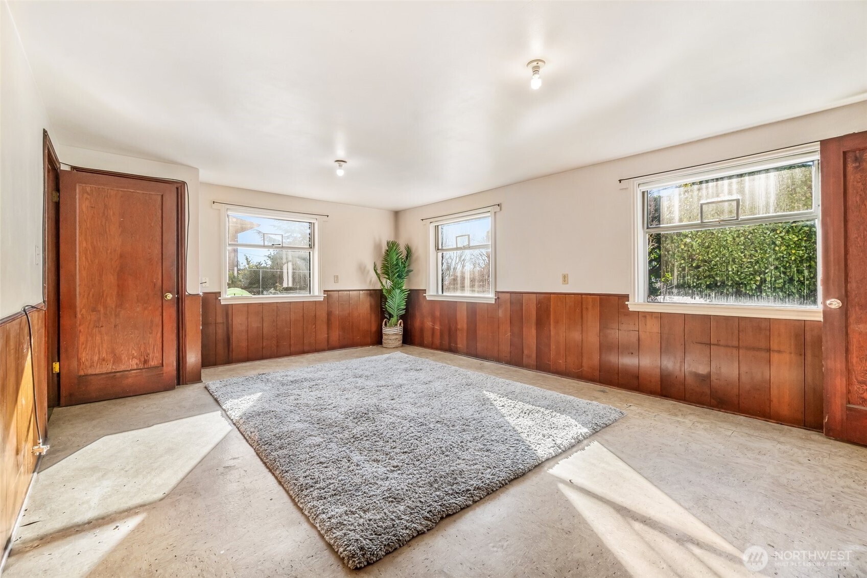 Seattle, Washington 98126, United States, 3 Bedrooms Bedrooms, ,2 BathroomsBathrooms,Residential,Pending,2099