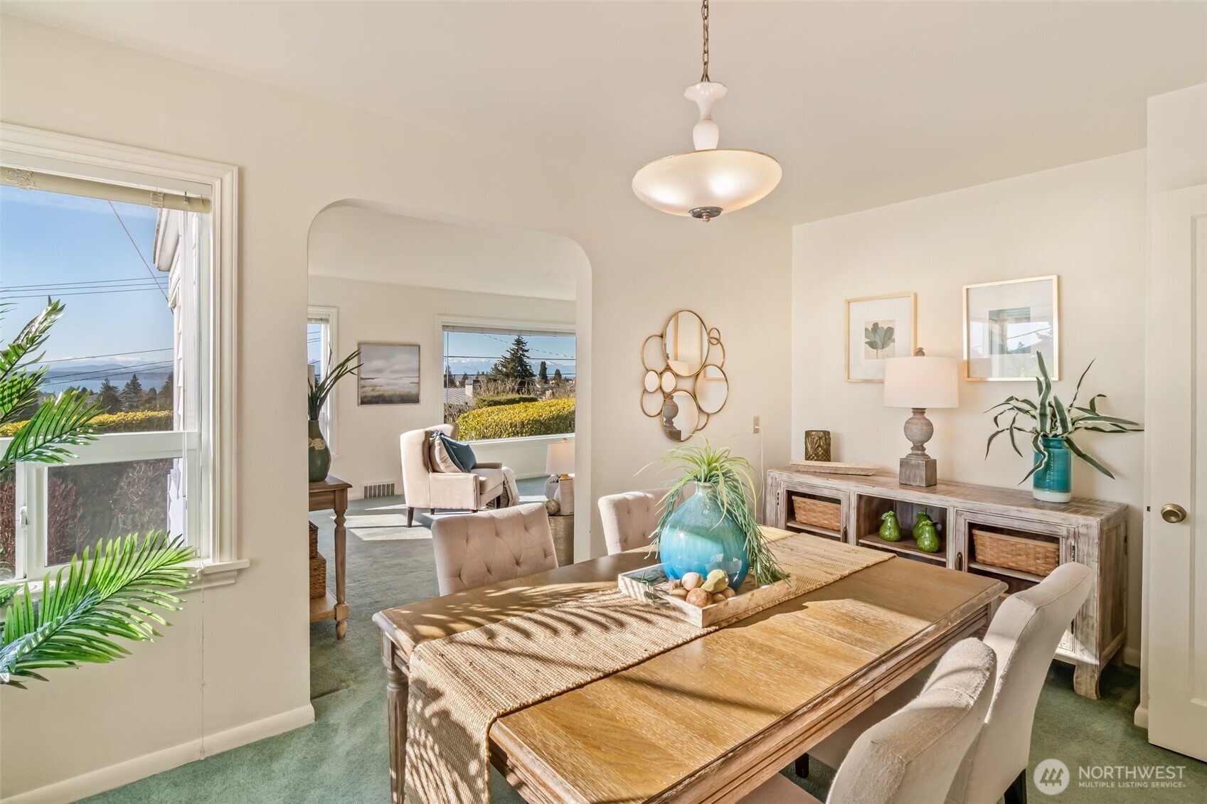 Seattle, Washington 98126, United States, 3 Bedrooms Bedrooms, ,2 BathroomsBathrooms,Residential,Pending,2099