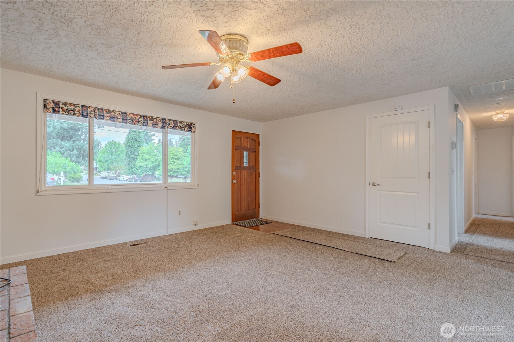 6205 NE 47th Street