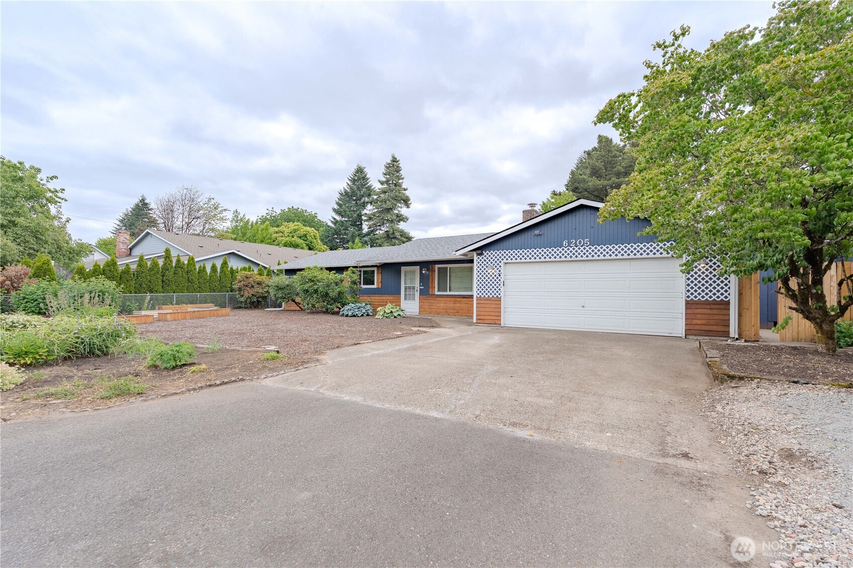 6205 NE 47th Street
