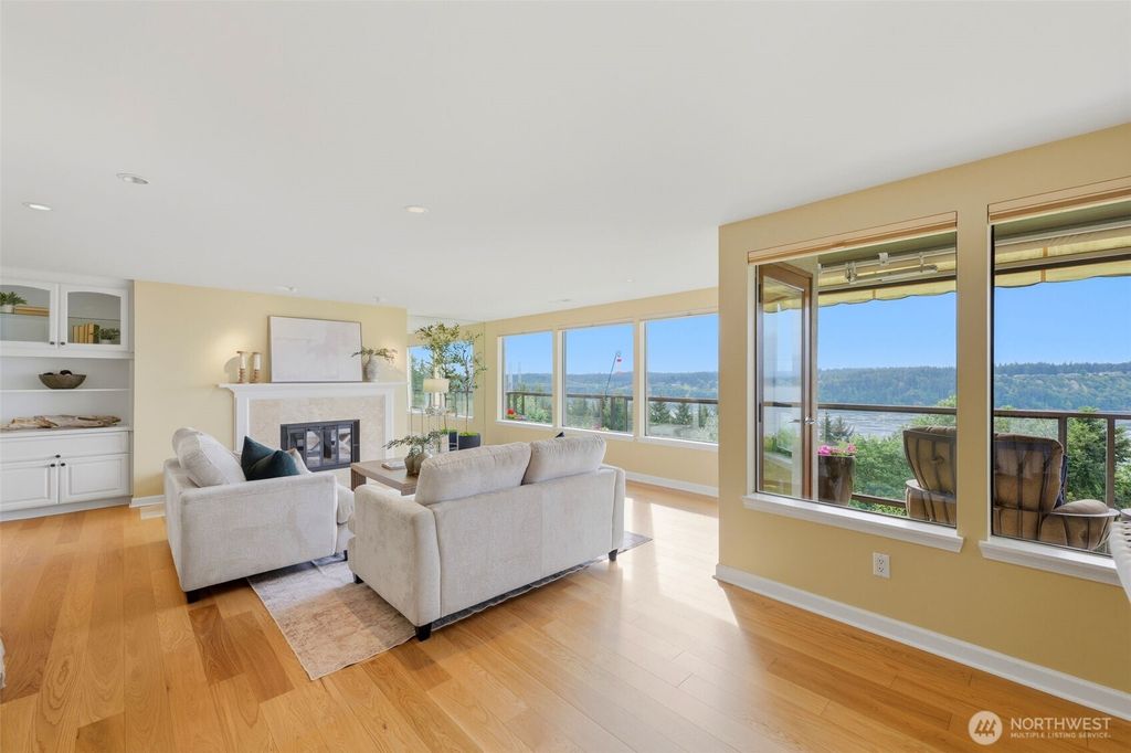 Photo of 3016 N Narrows Drive #315, Tacoma, WA 98407 (MLS # 2525262)