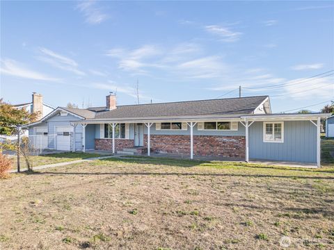 Photo of 642 Kitchen Dick Road, Sequim, WA 98382 (MLS # 2442201)