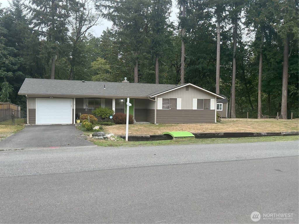 Photo of 32508 44th Avenue S, Federal Way, WA 98001 (MLS # 2584666)