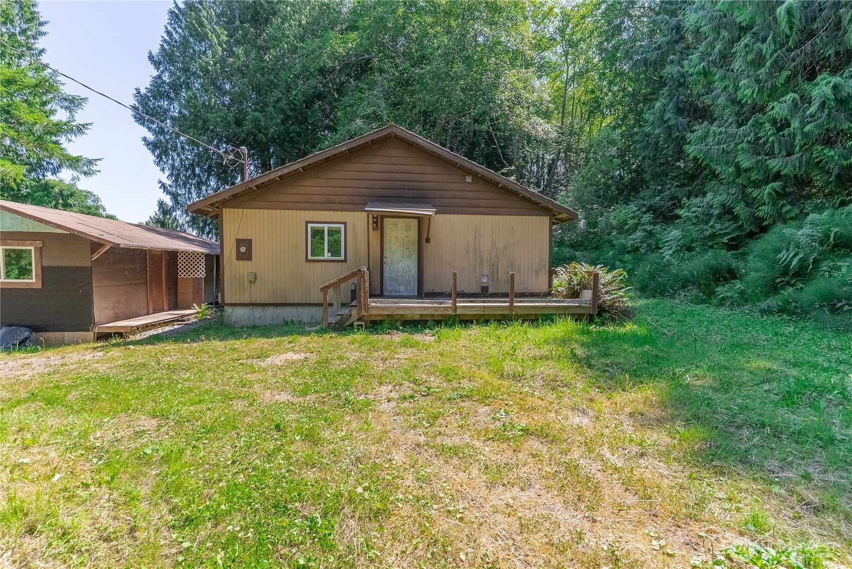 104 E Griffith Street