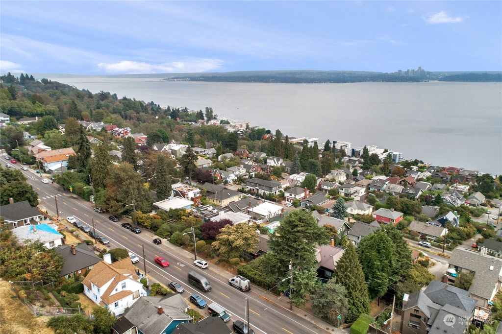 listing image 9361732125929