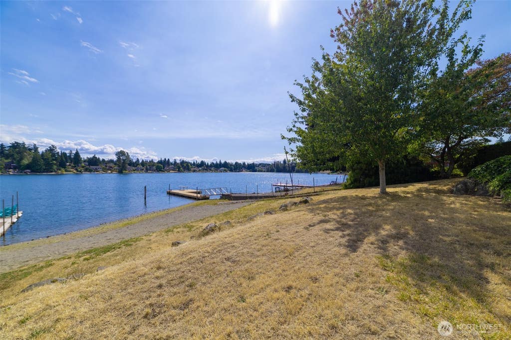 Photo of 3737 S 194th Street, SeaTac, WA 98188 (MLS # 2568836)