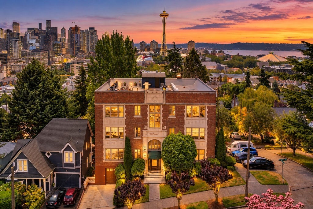 Photo of 405 Prospect Street #102, Seattle, WA 98109 (MLS # 2594516)