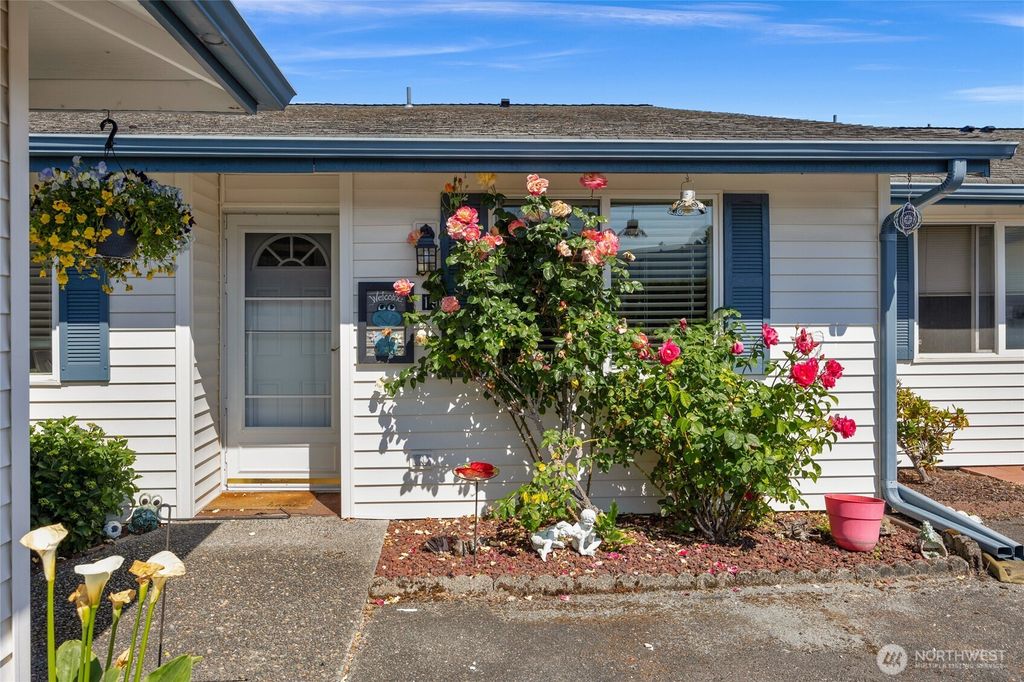 Photo of 4200 84th Street NE #19, Marysville, WA 98270 (MLS # 2389220)