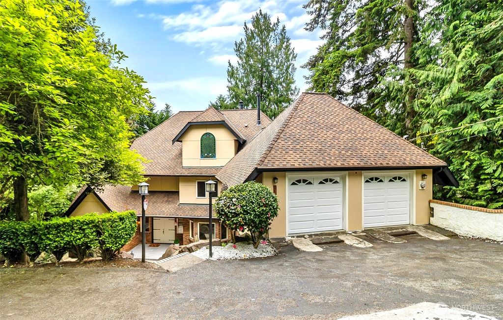 Photo of 13710 41st Avenue NE, Seattle, WA 98125 (MLS # 2493245)