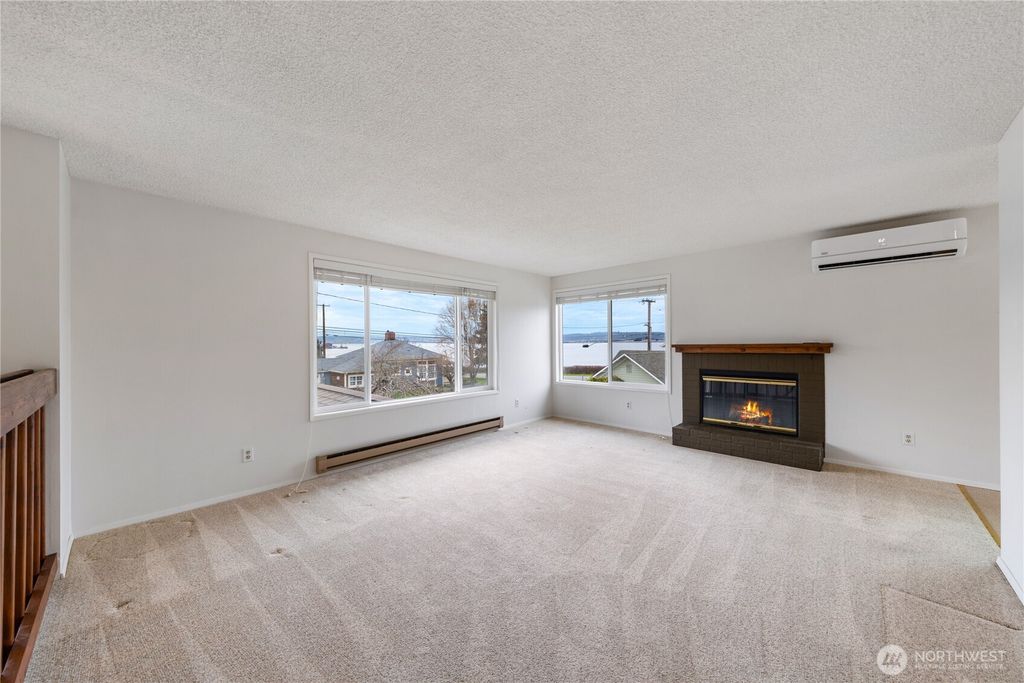 Photo of 809 NE Perkins Street, Coupeville, WA 98239 (MLS # 2480924)