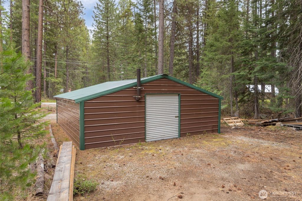 Photo of 2205 Pine Tree Road, Leavenworth, WA 98826 (MLS # 2508788)