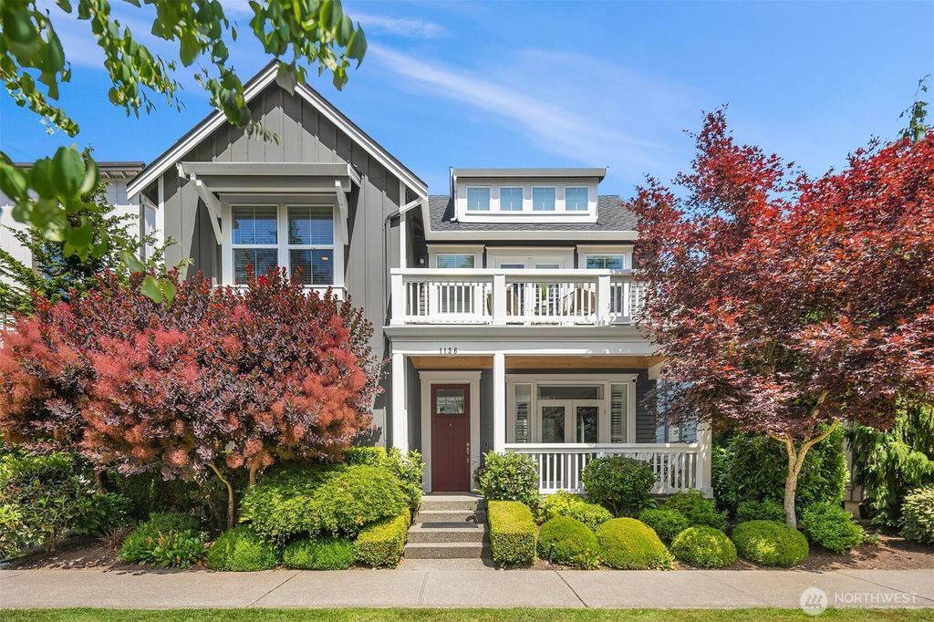 Photo of 1136 Pine Crest Circle NE, Issaquah, WA 98029 (MLS # 2444212)