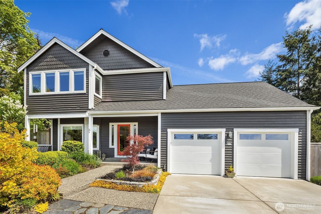 Photo of 14770 SE 63rd Place, Bellevue, WA 98006 (MLS # 2368872)