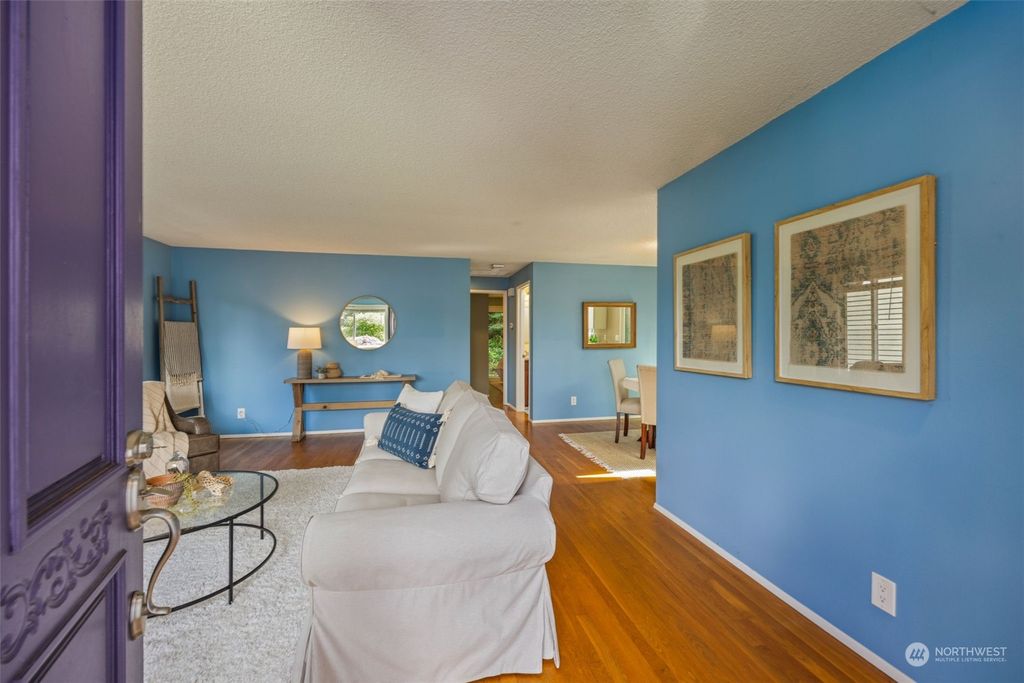 Photo of 24604 11th Ave Ave S, Des Moines, WA 98198 (MLS # 2230473)