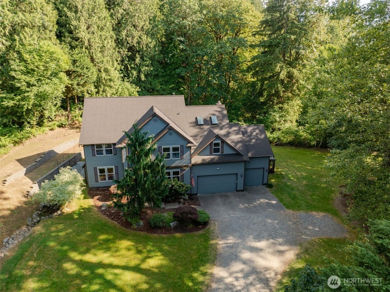 10930 Kelly Road NE