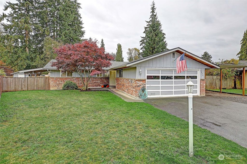 Photo of 4622 130th Place NE, Marysville, WA 98271 (MLS # 2304336)