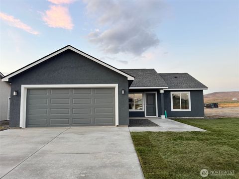 Photo of 207 Rattray Drive, Mattawa, WA 99349 (MLS # 2371525)