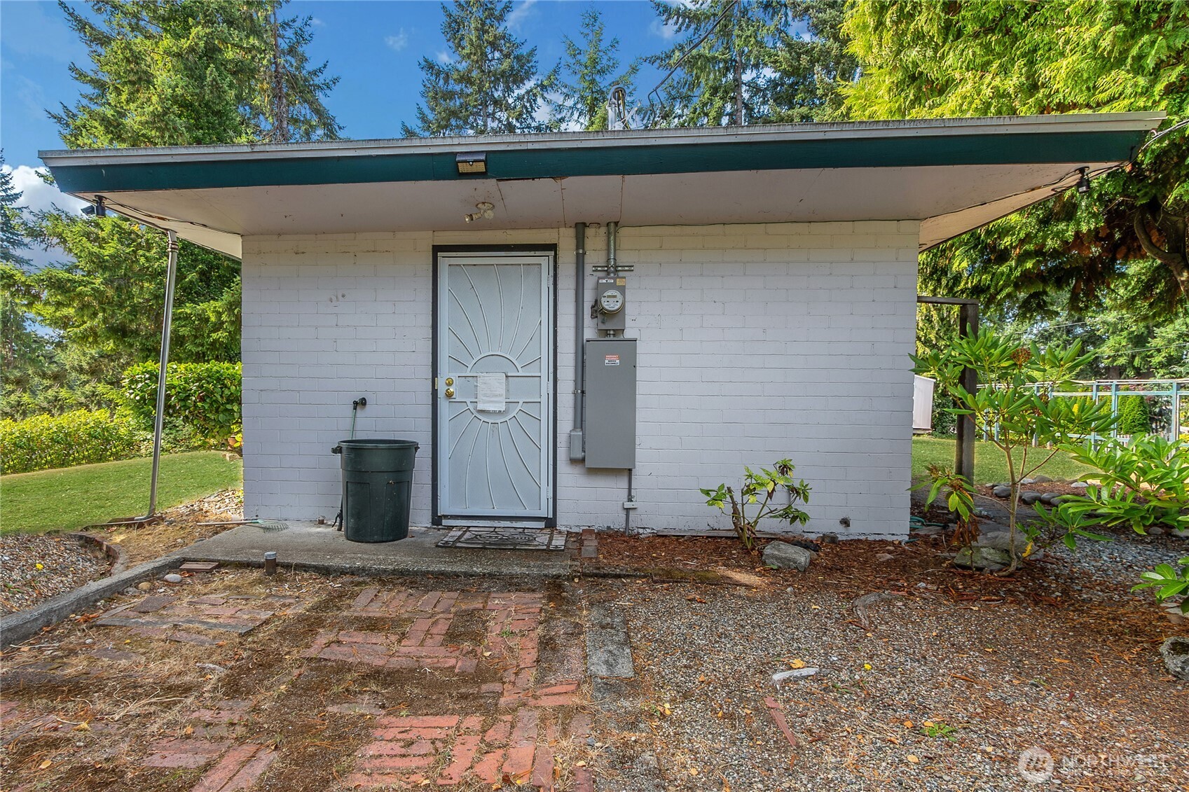 9202 Westmont Place SW