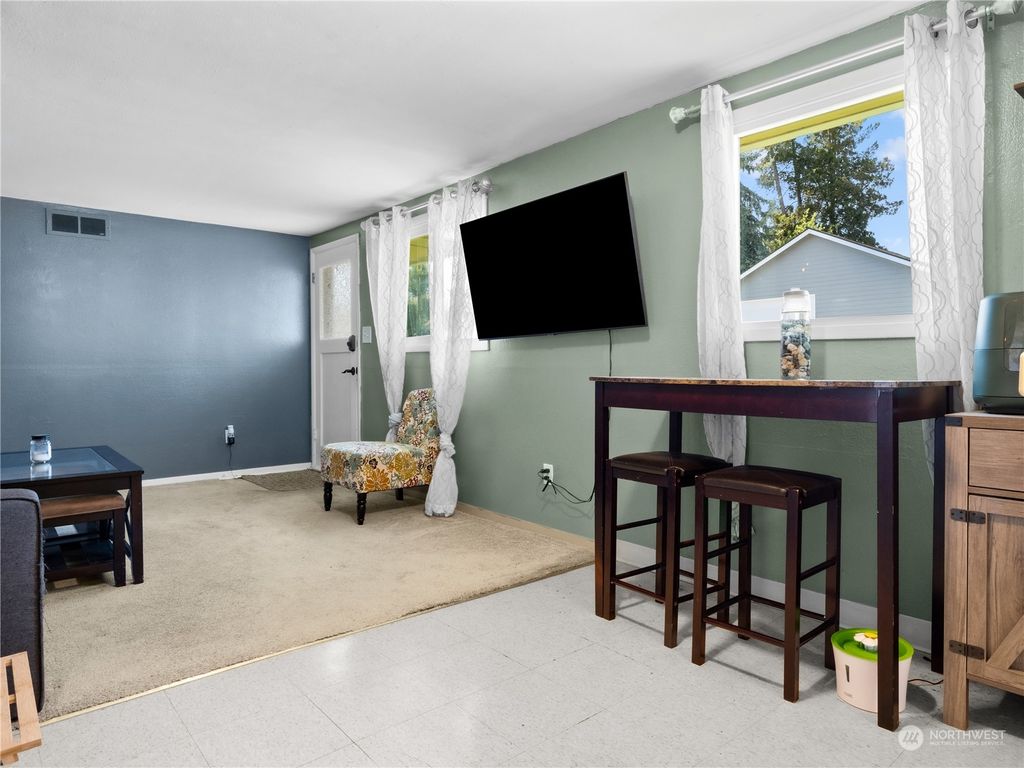 listing image 9363149372405962248