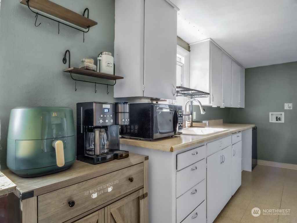 listing image 9362118910055932871