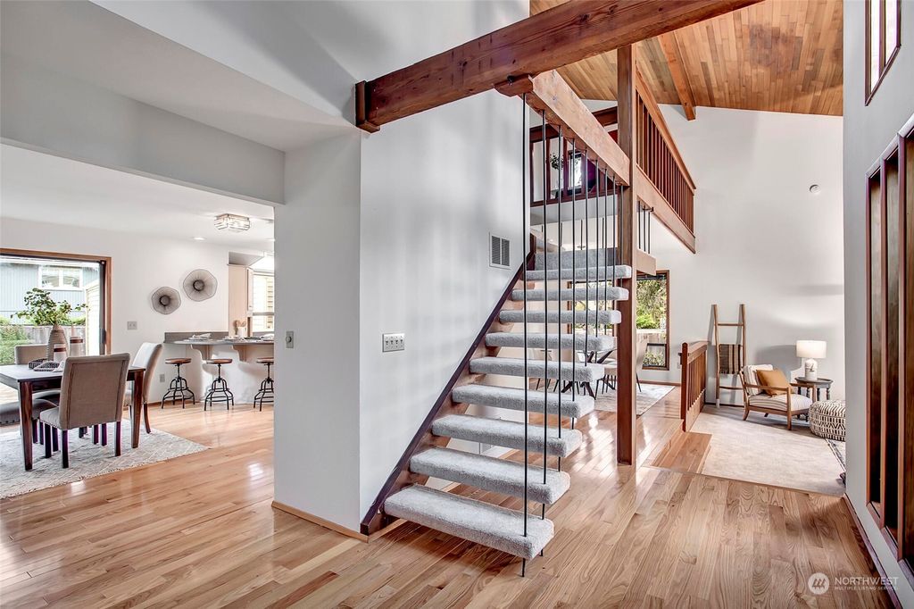 Photo of 9041 NE 28th Street, Clyde Hill, WA 98004 (MLS # 2018764)