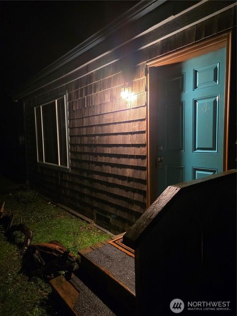 210 W Tacoma Avenue Westport WA 98595