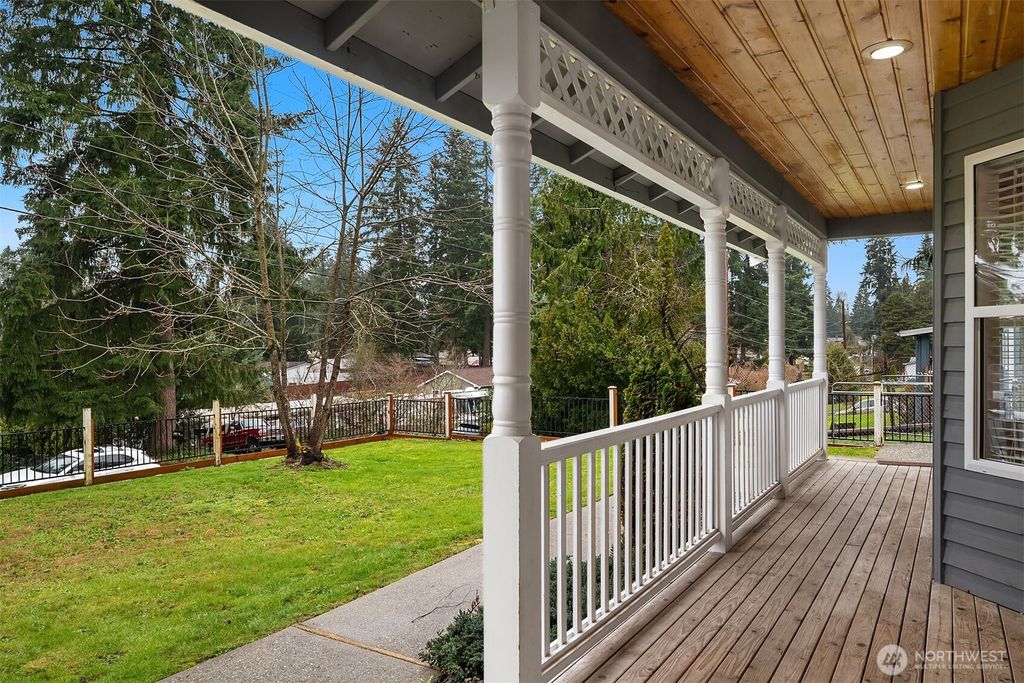 Photo of 12401 8th Drive SE, Everett, WA 98208 (MLS # 2491629)