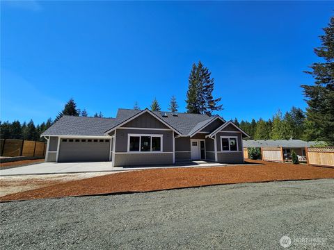 Photo of 33 E Michelle Court, Union, WA 98592 (MLS # 2477614)