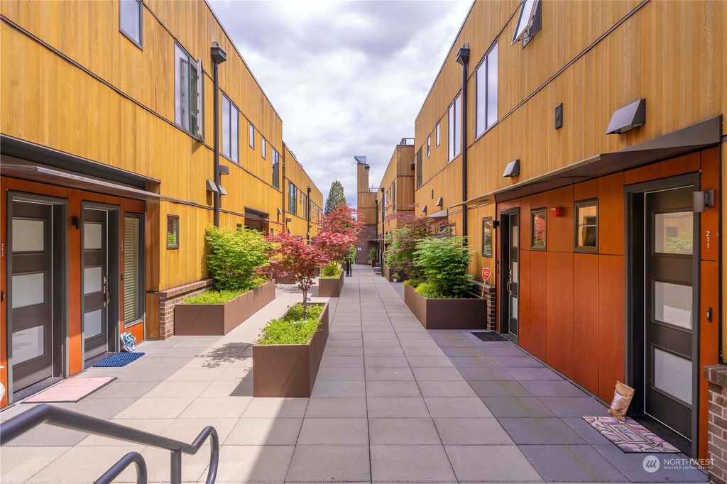 Photo of 3300 NE 65th Street #221, Seattle, WA 98115 (MLS # 2072746)