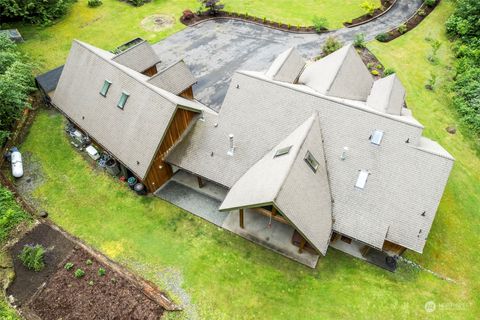 A home in Enumclaw