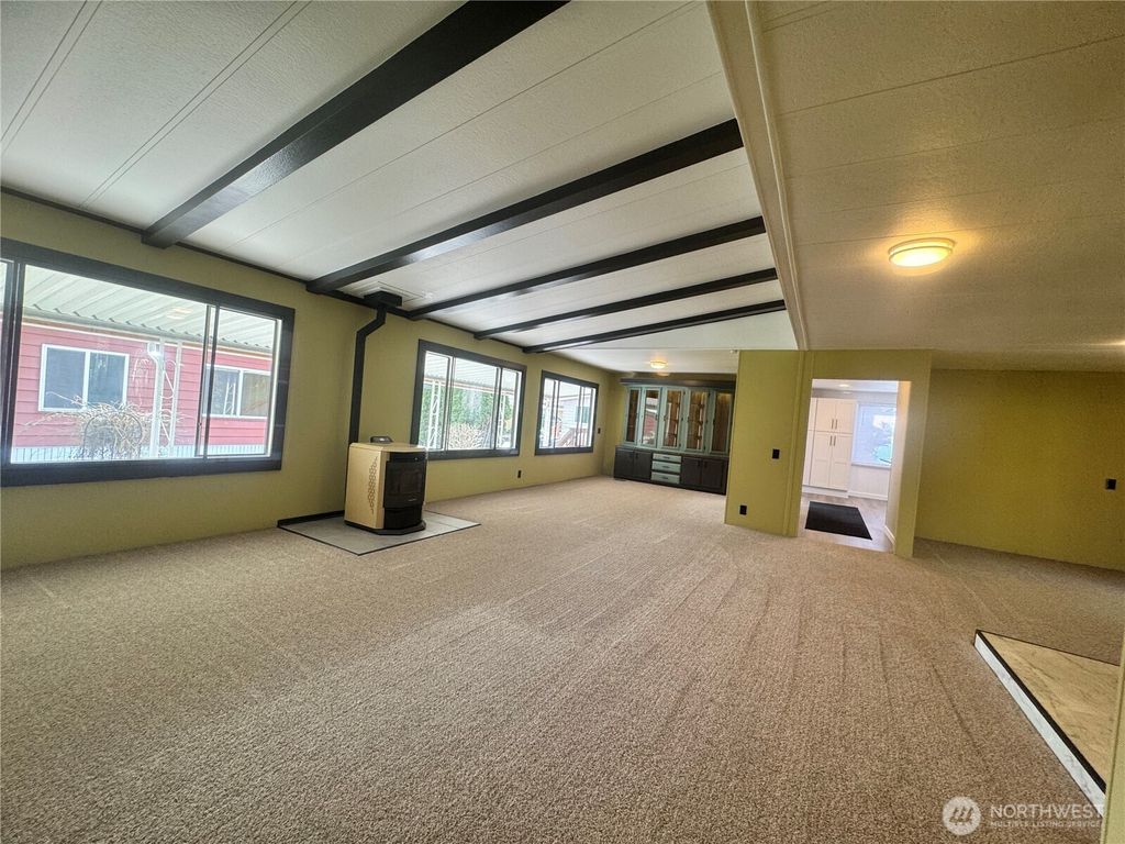 listing image 9364885171828571678