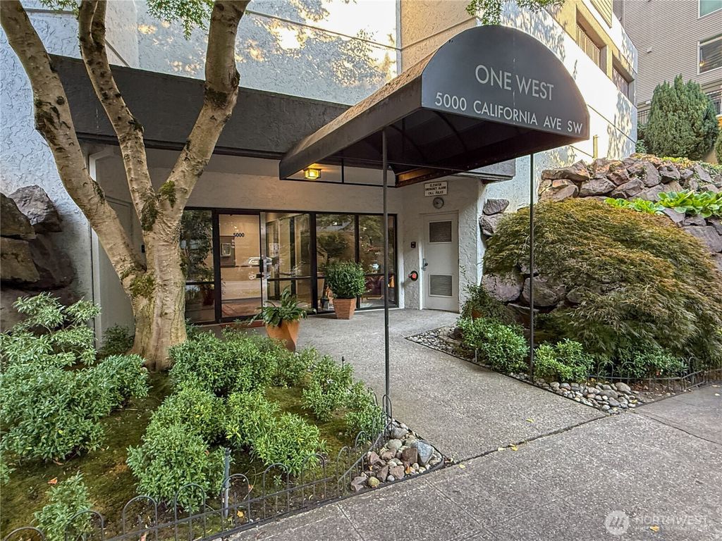 Photo of 5000 California Avenue SW #201, Seattle, WA 98136 (MLS # 2430751)