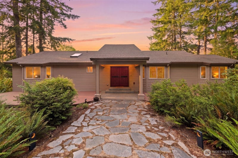 6607 Crimson Sky Loop NW