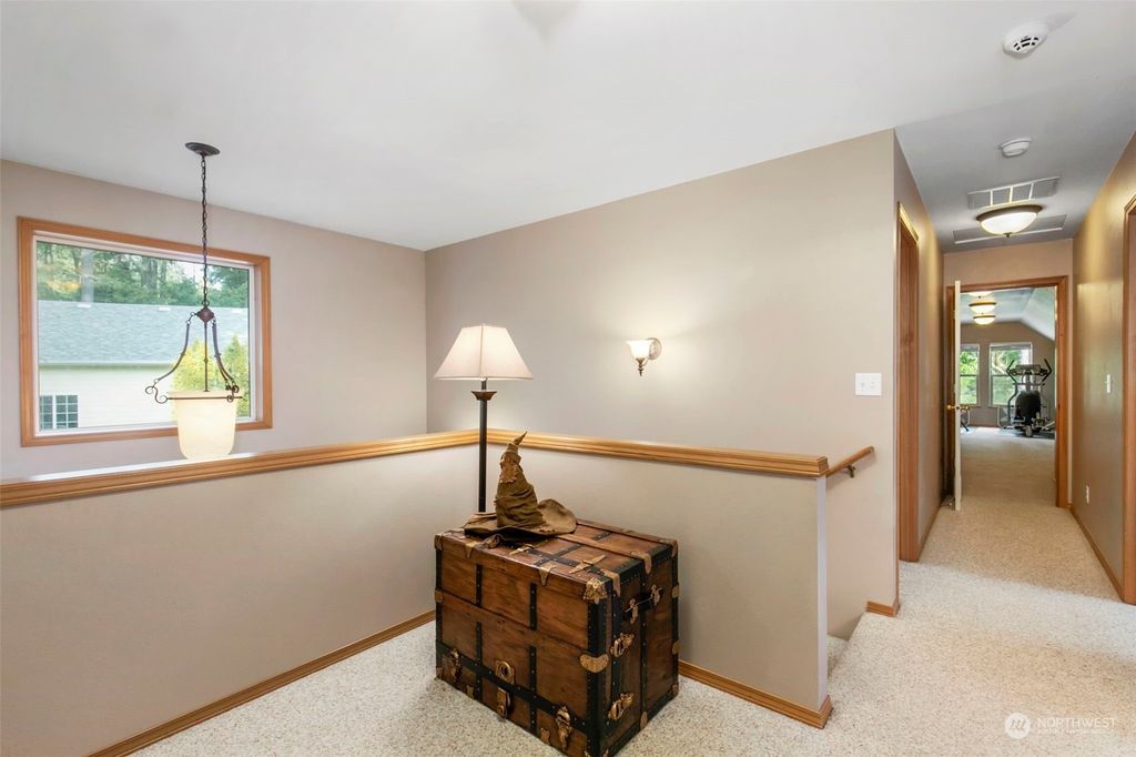 listing image 9361769103528416981