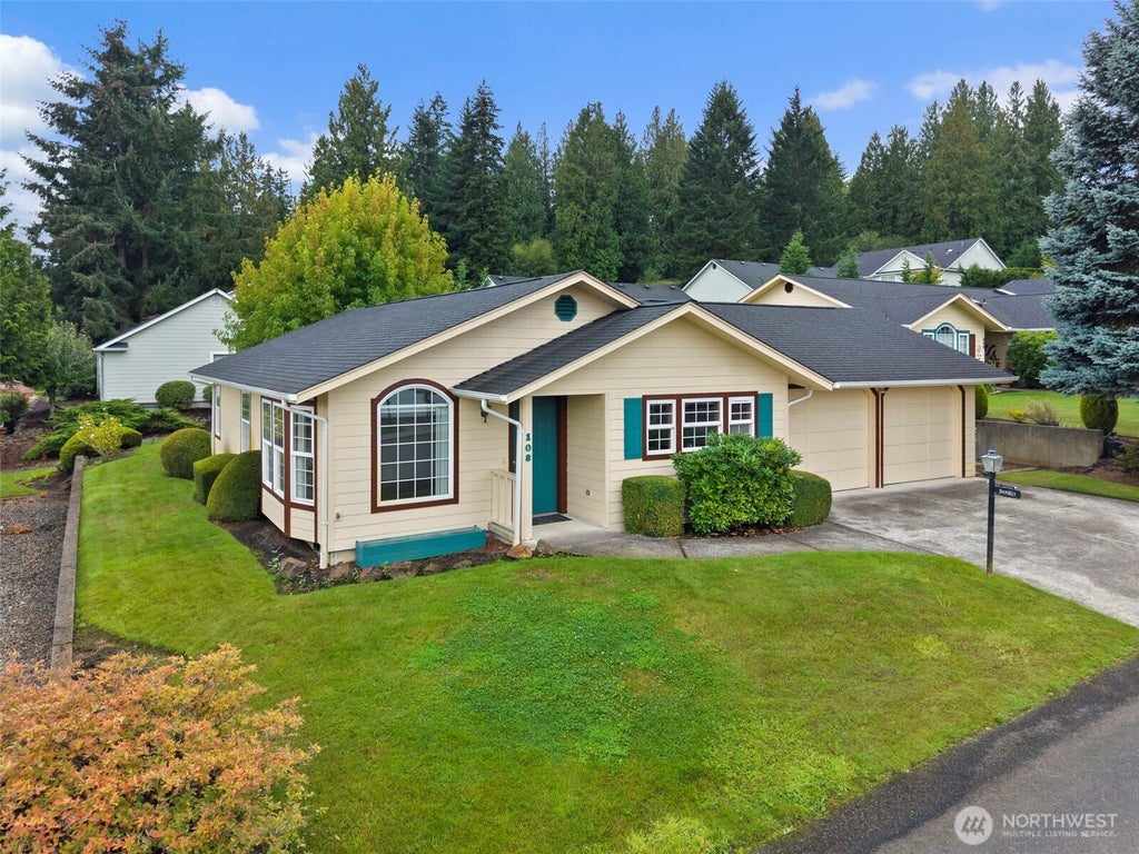 Photo of 108 Carl Sandburg Drive, Centralia, WA 98531 (MLS # 2542834)