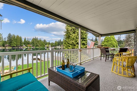 Photo of 21702 SE 262nd Place, Maple Valley, WA 98038 (MLS # 2549830)
