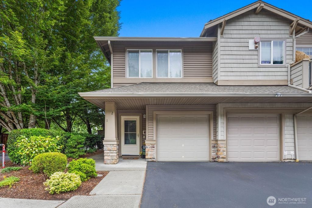 Photo of 15325 SE 155th Place #V2, Renton, WA 98058 (MLS # 2548422)