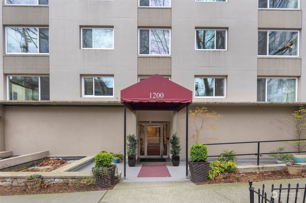 Photo of 1200 Boylston Avenue #900, Seattle, WA 98101 (MLS # 2217597)
