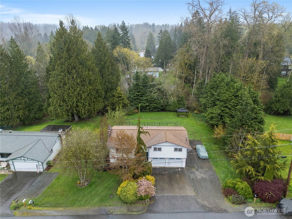 Photo of 3315 101st Drive SE, Lake Stevens, WA 98258 (MLS # 2356045)