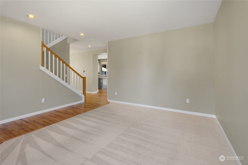 Photo of 1115 167th Street SW, Lynnwood, WA 98037 (MLS # 2147696)