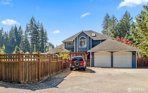 Photo of 12110 29th Avenue SE, Everett, WA 98208 (MLS # 2569527)