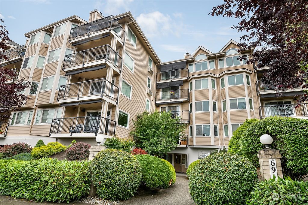 Photo of 6910 California Avenue SW #32, Seattle, WA 98136 (MLS # 2242080)