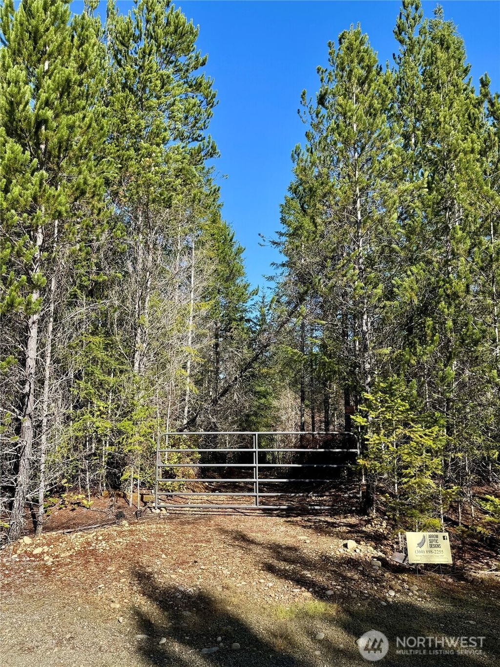 Photo of 151 E Amy Court, Shelton, WA 98584 (MLS # 2499585)