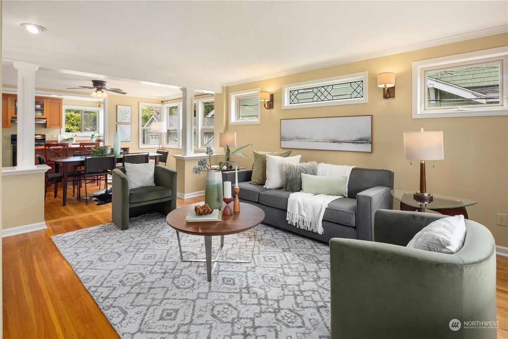 Photo of 5112 Woodlawn Avenue N, Seattle, WA 98103 (MLS # 2254100)